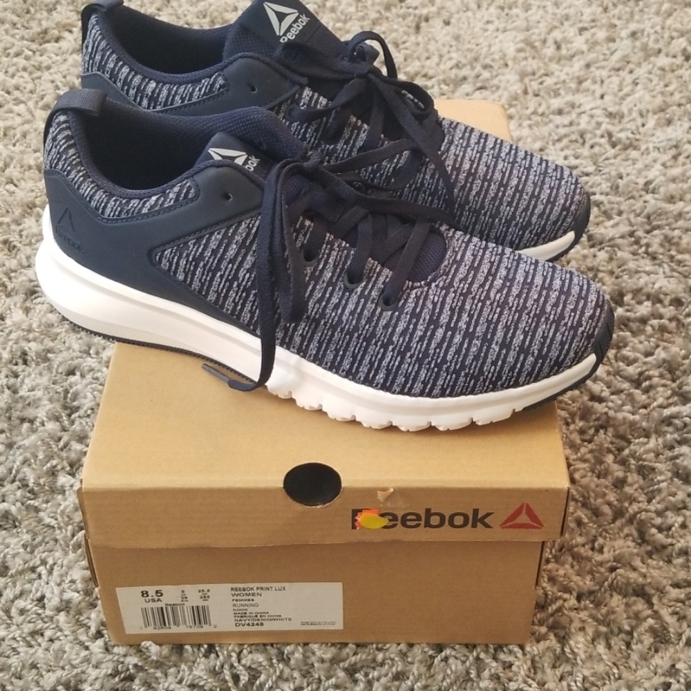 Ladies Reebok Print Lux Shoes Size 8.5 NIB